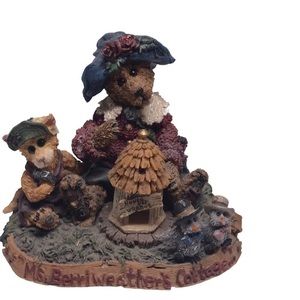 Boyd’s Bears and Friends Figurine.